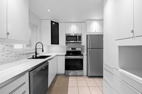 k330-5300 Washington St, Hollywood, FL, 33021-7789 | Card Image