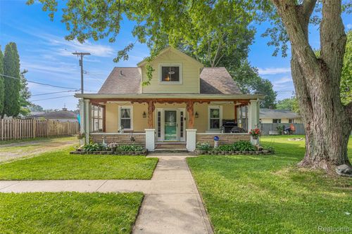 6098 Pointe Aux Peaux, Newport, MI, 48166-9024 | Card Image