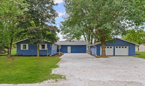 1001 W Dianne Ln, Mahomet, IL, 61853-9028 | Card Image
