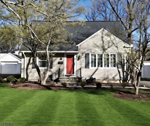 837 Coolidge St, Plainfield, NJ, 07062-2151 | Card Image