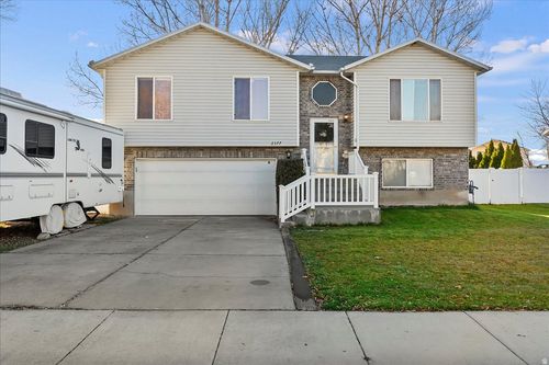 2377 W 2120 N, Clinton, UT, 84015-5762 | Card Image