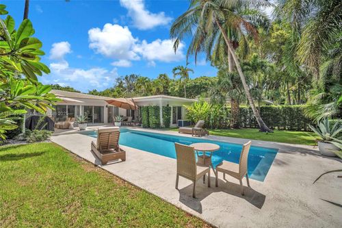 203-203 Ridgewood Rd, Coral Gables, FL, 33133-6613 | Card Image
