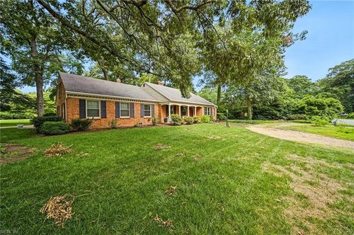 4348 Thoroughgood Dr, Virginia Beach, VA, 23455-4439 | Card Image