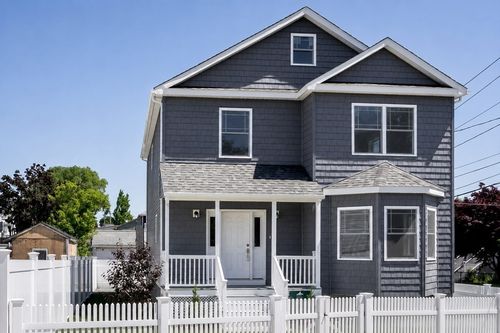 36 Floyd St, Revere, MA, 02151-4653 | Card Image