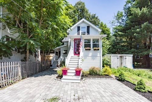 26 Carlson St, Quincy, MA, 02169-5004 | Card Image