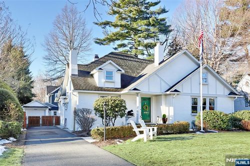 340 Fairway Rd, Ridgewood, NJ, 07450-3408 | Card Image