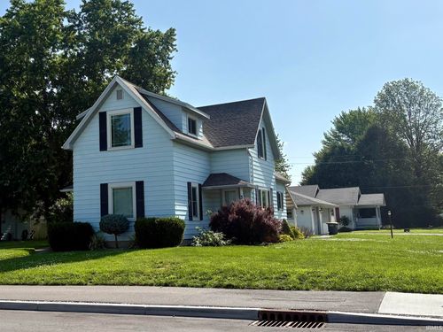 327 S West St, Tipton, IN, 46072-2051 | Card Image