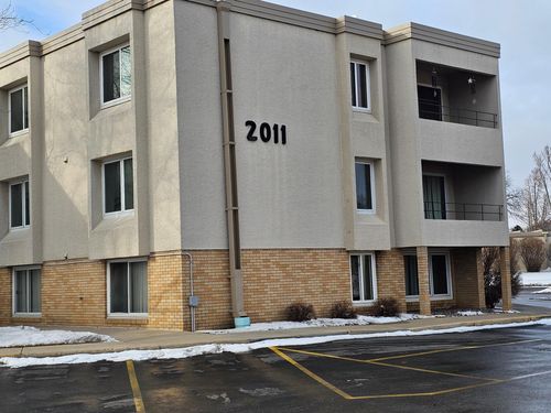 apt-15-2011 Viking Dr Nw, Rochester, MN, 55901-2461 | Card Image