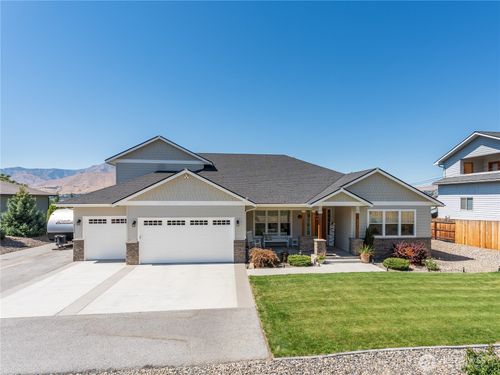 3142 Nw Delcon Ct, East Wenatchee, WA, 98802-8449 | Card Image