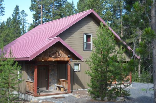 11204 Hemlock Creek Rd, Crescent Lake, OR, 97733-7086 | Card Image