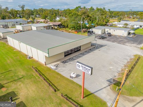 201 Ocmulgee St E, Broxton, GA, 31519-3981 | Card Image