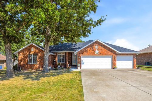 705 W Bryant St, Nixa, MO, 65714-8347 | Card Image