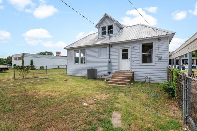 118 W Gandy St, Home with 0 bedrooms, 0 bathrooms and null parking in Denison TX | Image 30