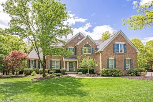 72 Kim Ln, Long Valley, NJ, 07853-4010 | Card Image