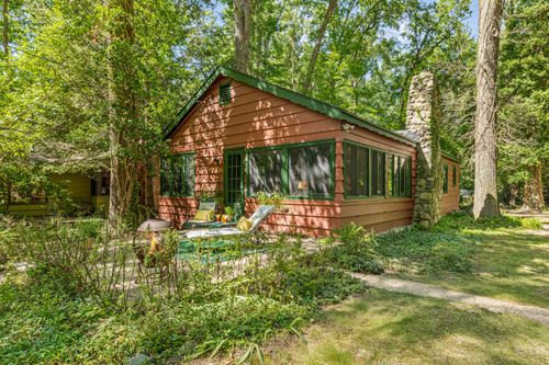 3856 Birchwood Dr, Michiana Shores, IN, 46360-1183 | Card Image