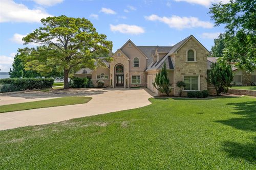 200 N Broadway Rd, Azle, TX, 76020-3708 | Card Image
