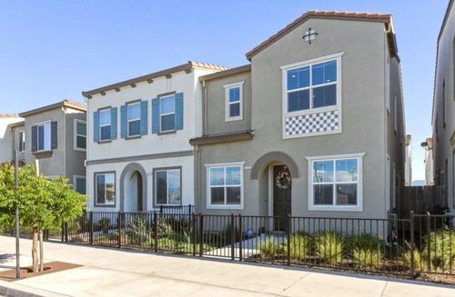 1131 Julia Cir, Hollister, CA, 95023 | Card Image