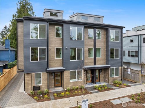 1911 N 120th St, Seattle, WA, 98133 | Card Image