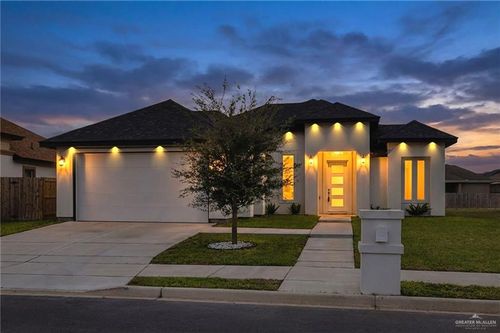 3817 Revilla St, Edinburg, TX, 78542-5635 | Card Image