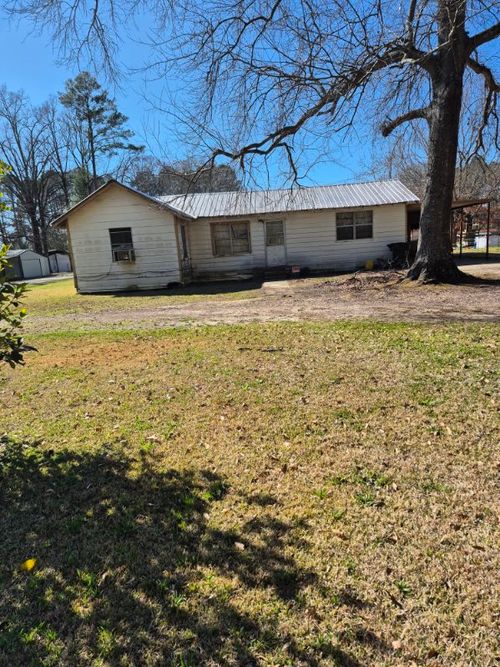 303 Western Auto Rd, Crossett, AR, 71635-9121 | Card Image
