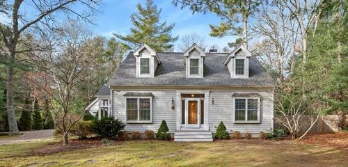 602 Putnam Ave, Cotuit, MA, 02635-2813 | Card Image