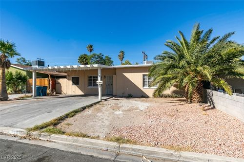 605 Stanford St, Las Vegas, NV, 89107-1877 | Card Image