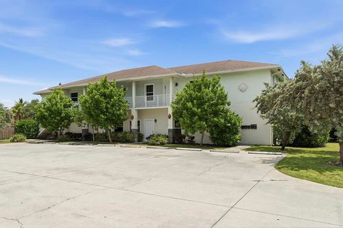 2-105 2nd St, Lake Park, FL, 33403-3586 | Card Image