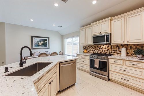 3034 Glenthorpe Ln, Katy, TX, 77494-4524 | Card Image