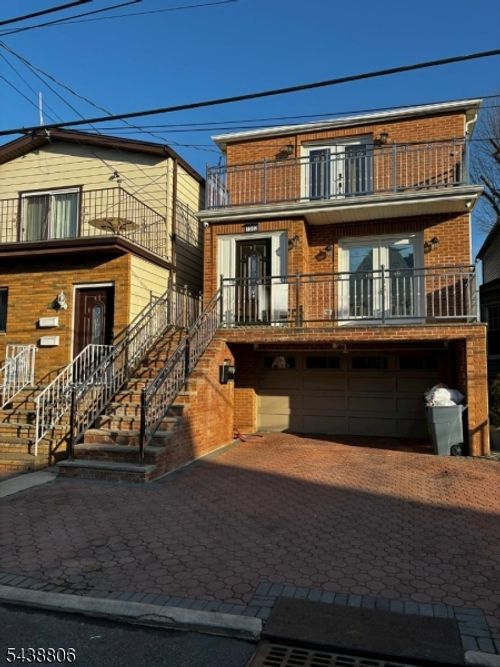 2-7502 2nd Ave, North Bergen, NJ, 07047-5432 | Card Image