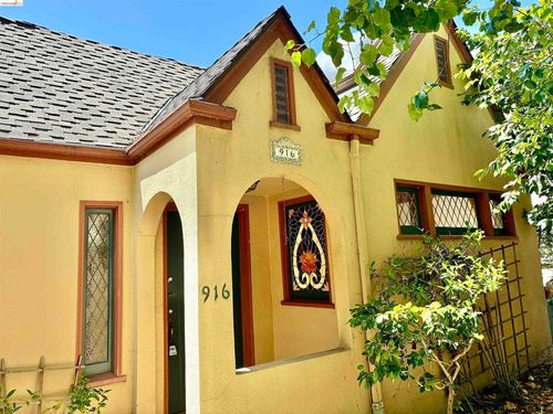 916 Cragmont Ave, Berkeley, CA, 94708-1410 | Card Image