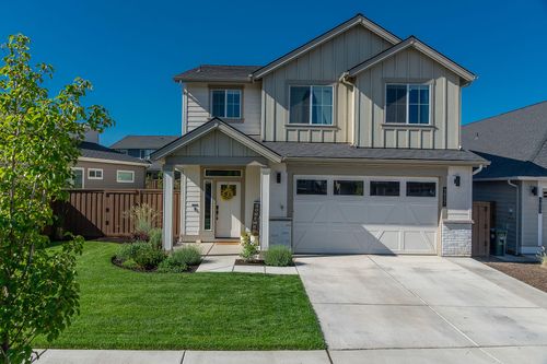 3027 Moreno Pl, Bend, OR, 97701-3996 | Card Image