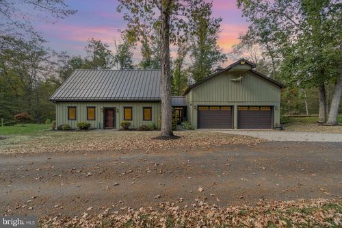 36 Sassafras Ln, PORT ROYAL, PA, 17082-7236 | Card Image