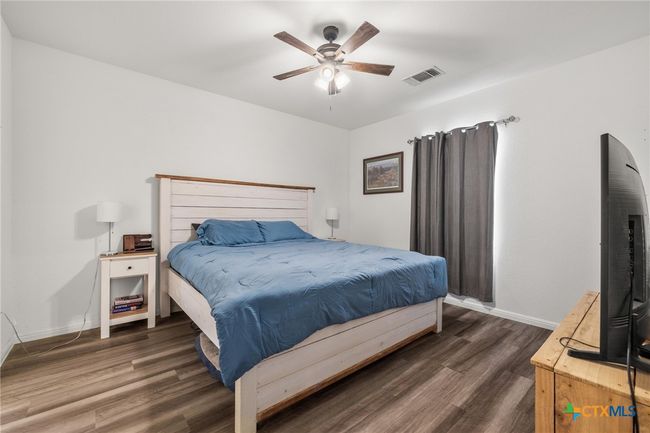221 Comancheros Rd, House other with 3 bedrooms, 2 bathrooms and null parking in Jarrell TX | Image 14