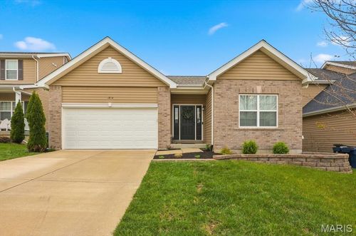5242 Footpath Ct, Eureka, MO, 63025-4048 | Card Image