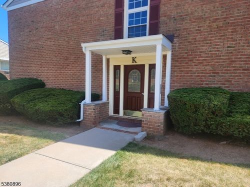 11-605 Grove St, Clifton, NJ, 07013-3849 | Card Image