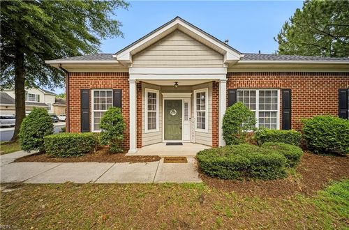 1472 Otterbourne Cir, Chesapeake, VA, 23320-2947 | Card Image