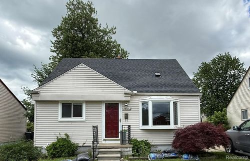 23334 Deziel St, Saint Clair Shores, MI, 48082-2167 | Card Image