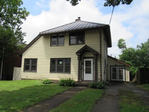 409 Keystone Dr, New Kensington, PA, 15068-5917 | Card Image