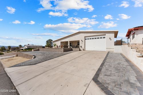 2555 Tradewind Dr, Lake Havasu City, AZ, 86403-5916 | Card Image