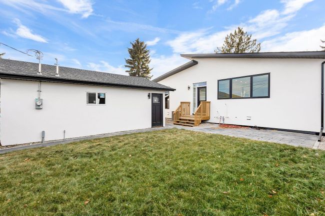 64 Maple Court Crescent Se, Home with 5 bedrooms, 3 bathrooms and 2 parking in Calgary AB | Image 40