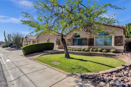 3202 W Knudsen Dr, Phoenix, AZ, 85027-1065 | Card Image