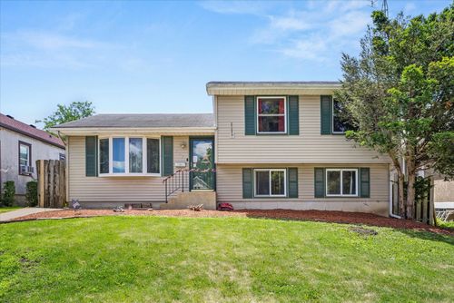 205 W Dakota St, Spring Valley, IL, 61362-1905 | Card Image