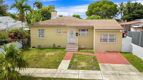 3080 Sw 5th St, Miami, FL, 33135-2706 | Card Image