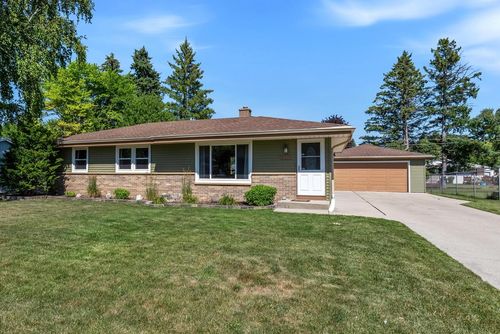 8574 N 59th Street, Brown Deer, WI, 53223 | Card Image