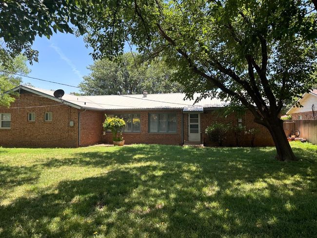 1807 E Reppto St, House other with 3 bedrooms, 2 bathrooms and null parking in Brownfield TX | Image 31