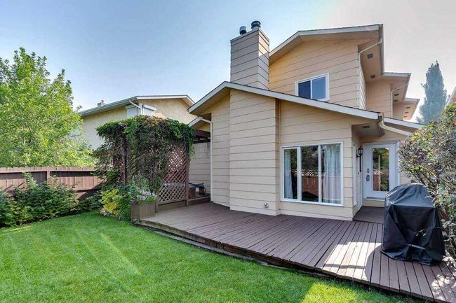 19 Sunhaven Way Se, Home with 5 bedrooms, 3 bathrooms and 4 parking in Calgary AB | Image 48