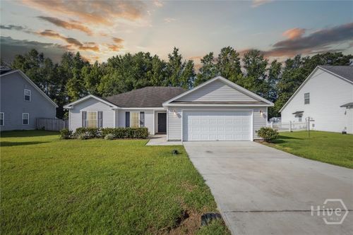 35 Bonnie Cir, Ellabell, GA, 31308-7240 | Card Image