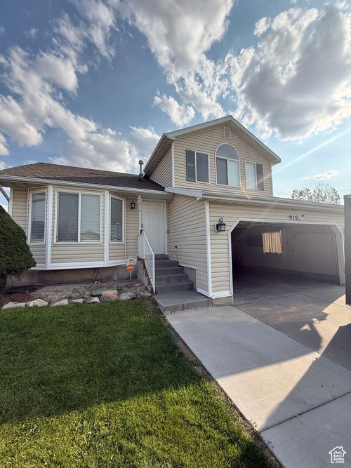 915 W 540 S, Tooele, UT, 84074-2995 | Card Image