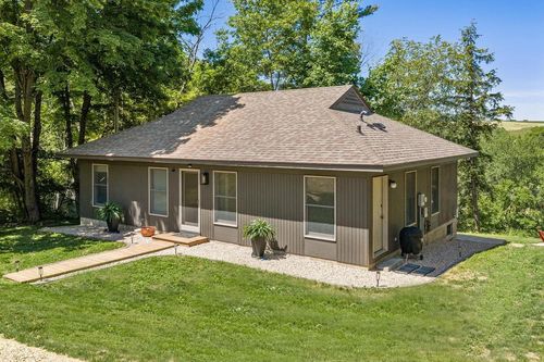 S589 Mockingbird Ct, La Valle, WI, 53941-9235 | Card Image