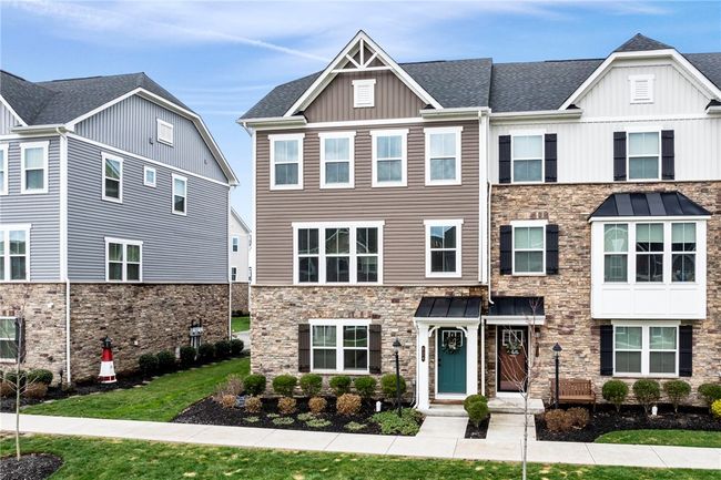 624 Amarth Ln, Townhouse with 3 bedrooms, 3 bathrooms and null parking in Cranberry Twp PA | Image 44